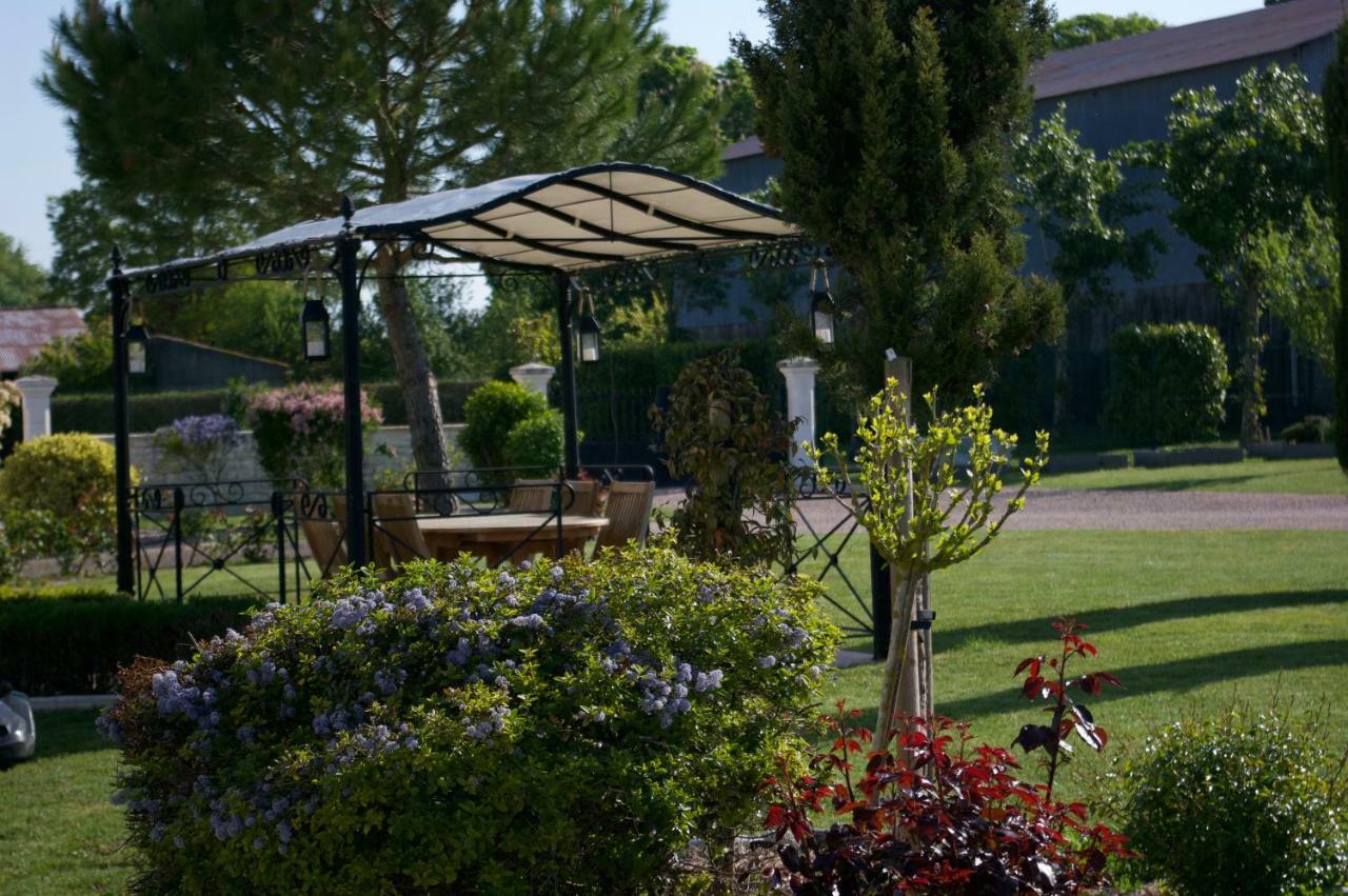 Domaine Du Clos Pallacien Paillé Exteriör bild